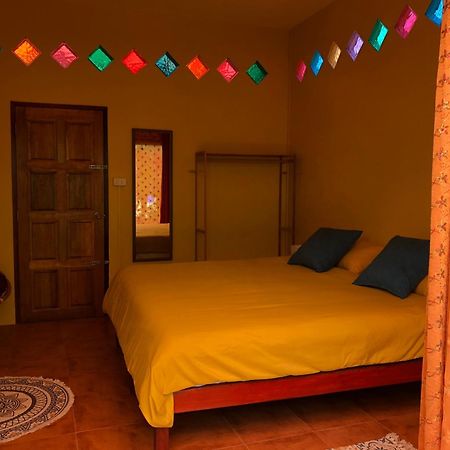 One World Bungalows Ko Lanta エクステリア 写真