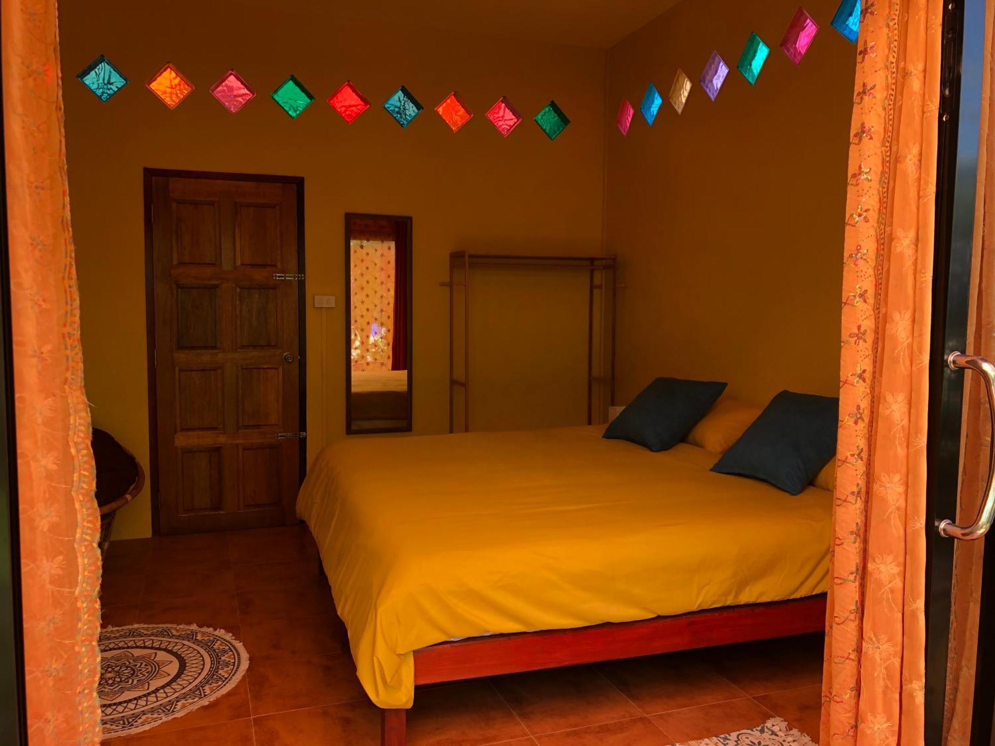 One World Bungalows Ko Lanta エクステリア 写真